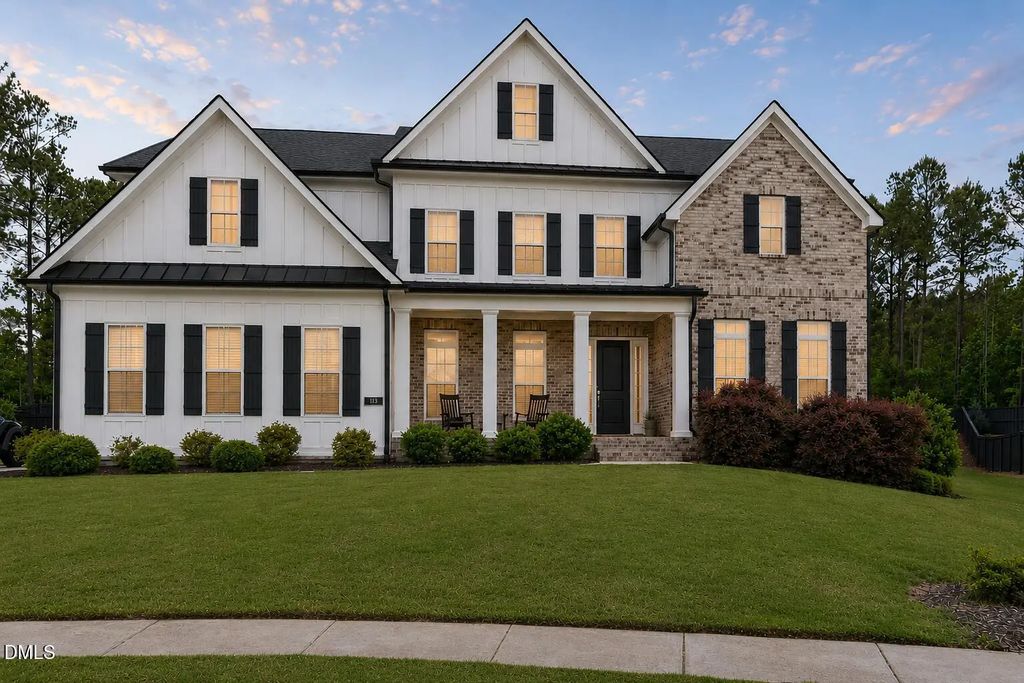 113 Amberwing Court, Holly Springs