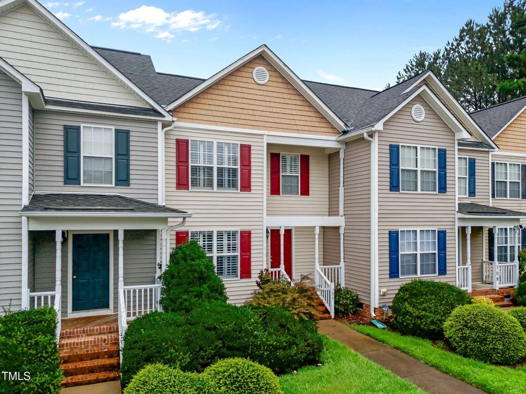 107 Walford Park, Clayton
