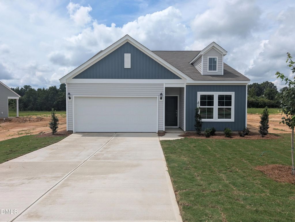 204 Thomas Trail 56, Lillington