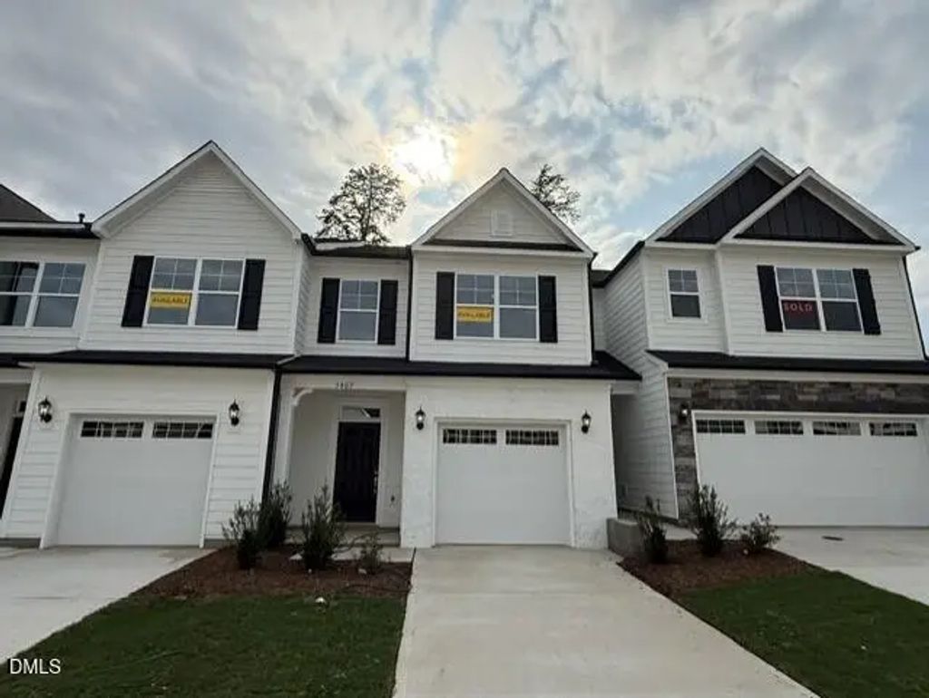 5407 Running Fox Lane, Durham