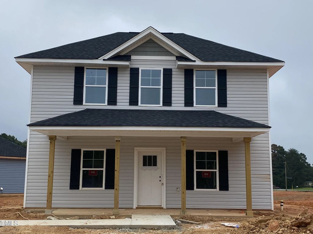 1042 Pinnix Loop, Burlington