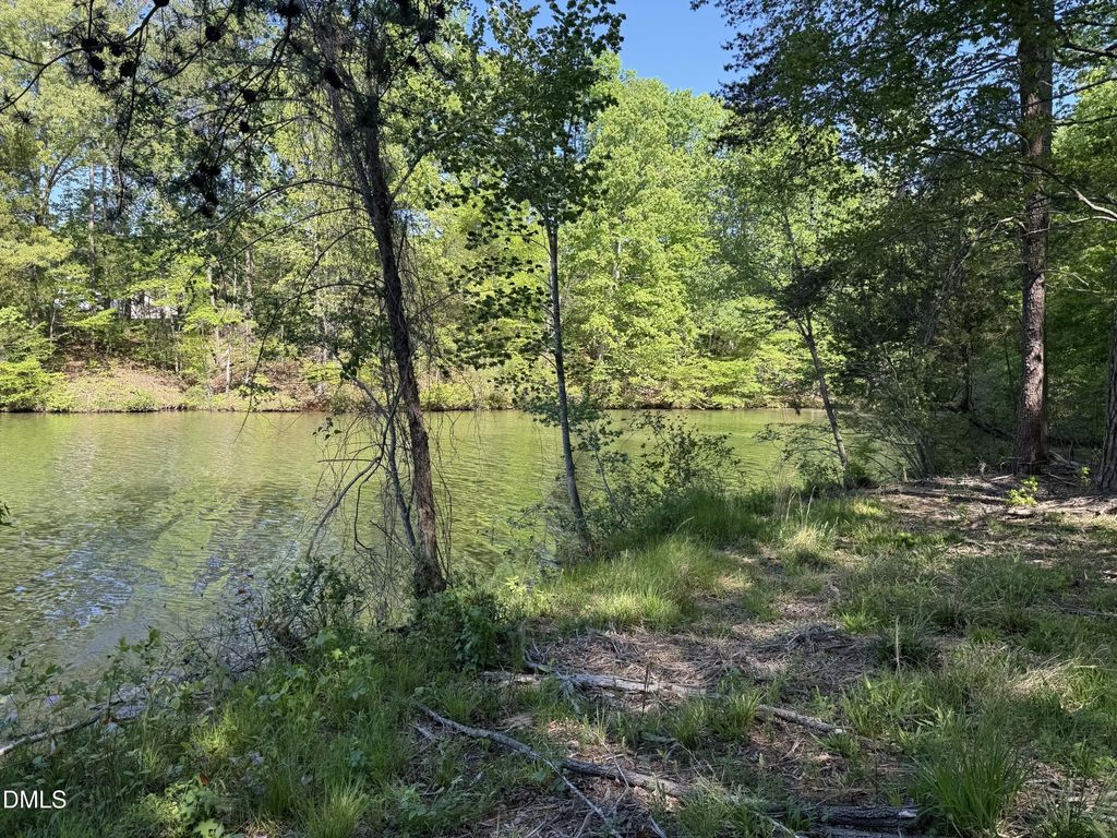 618 Crystal Cove Lane, Yanceyville