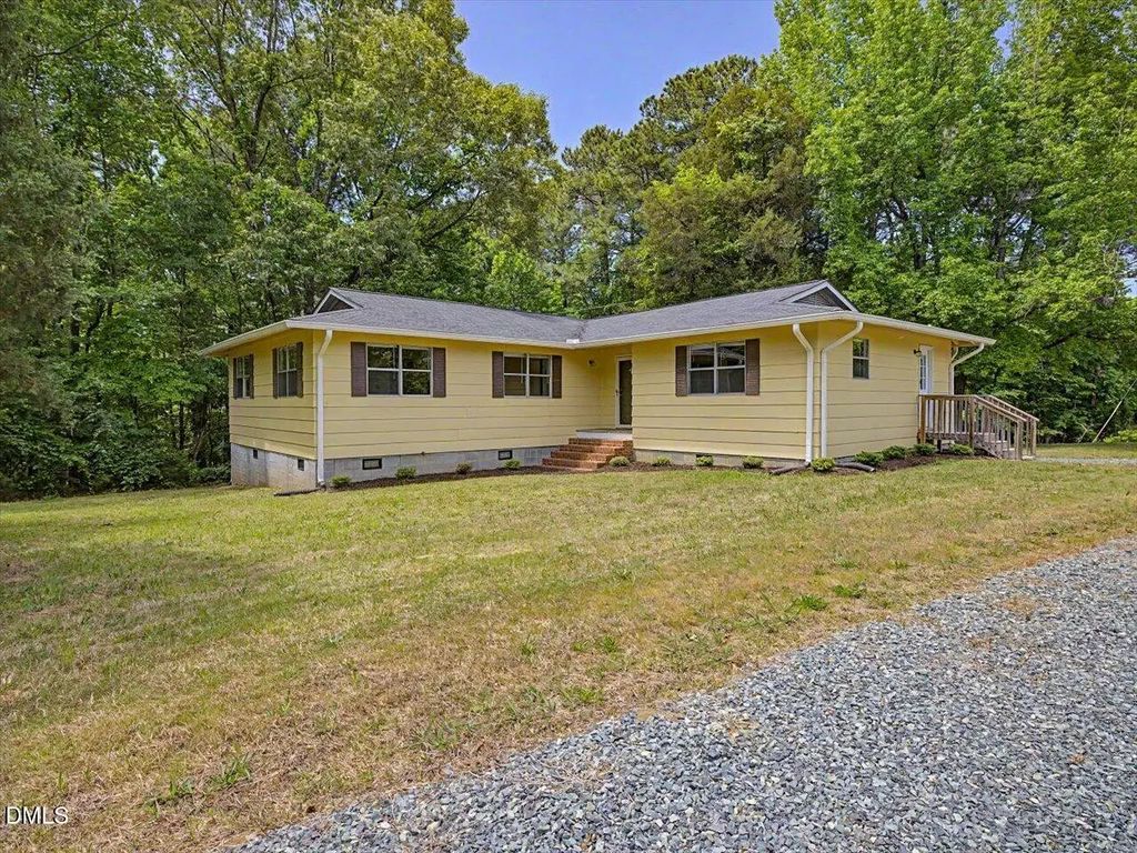 393 Gum Springs Church Road, Moncure
