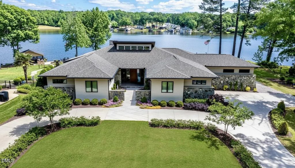 2532 Holiday Avenue, Zebulon
