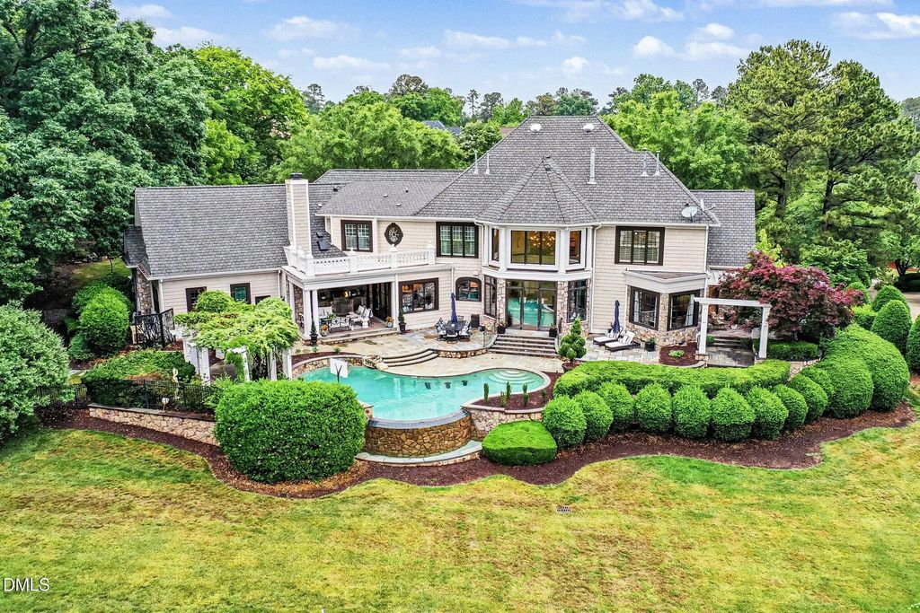 2317 Victoria Park Lane, Raleigh
