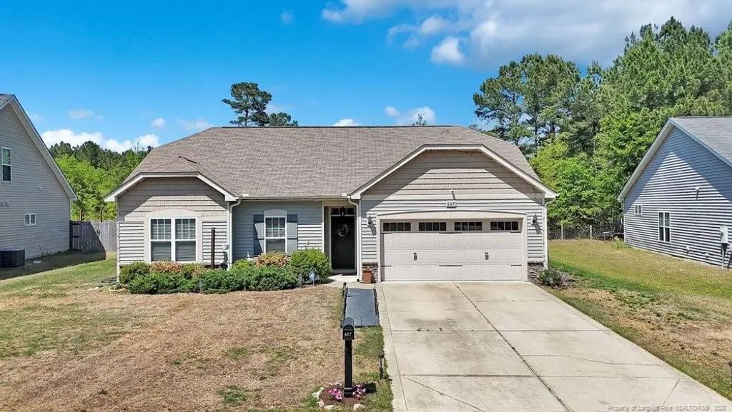 607 Roanoke Drive, Raeford