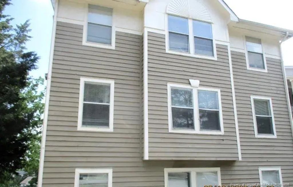 1014 Brookhollow Drive 4, Fayetteville