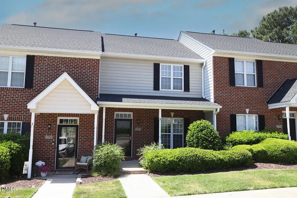 9025 Grassington Way, Raleigh