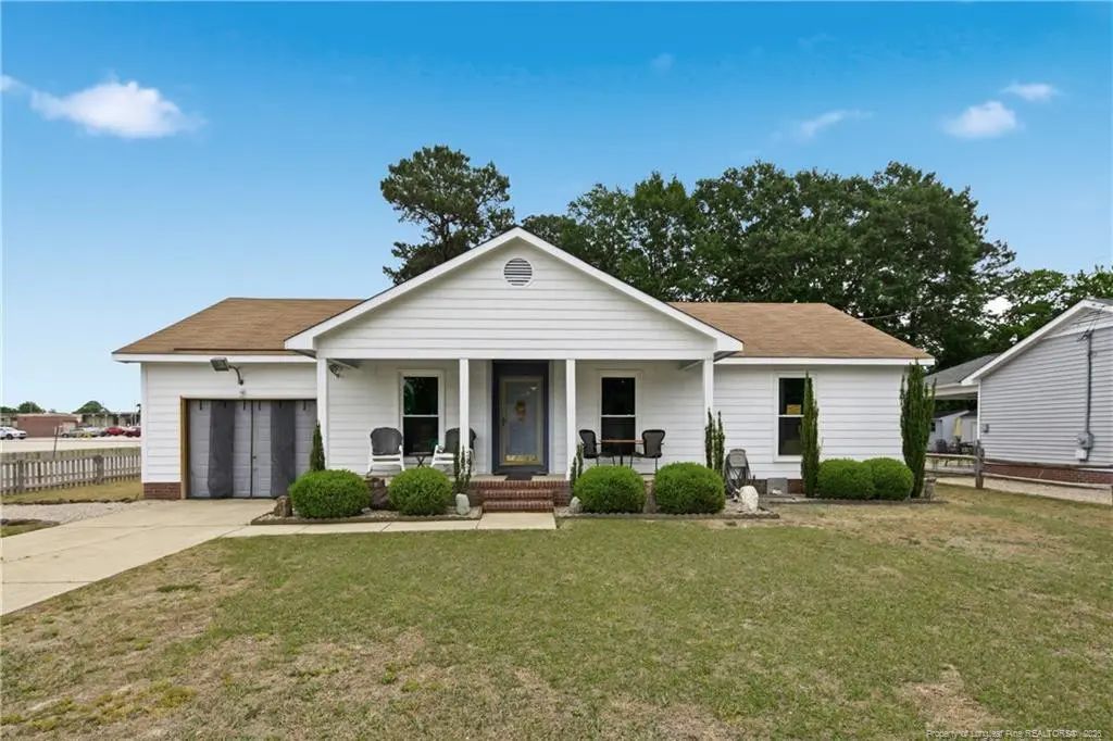 5164 Double Oaks Drive, Fayetteville