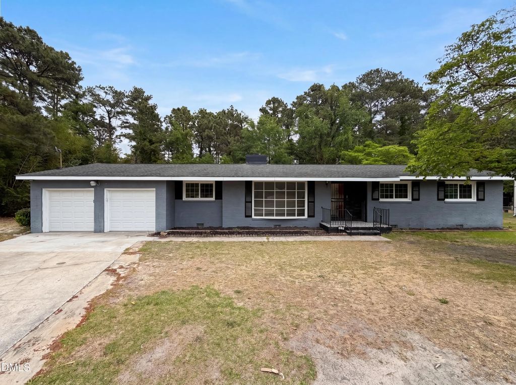 1537 Mintz Avenue, Fayetteville