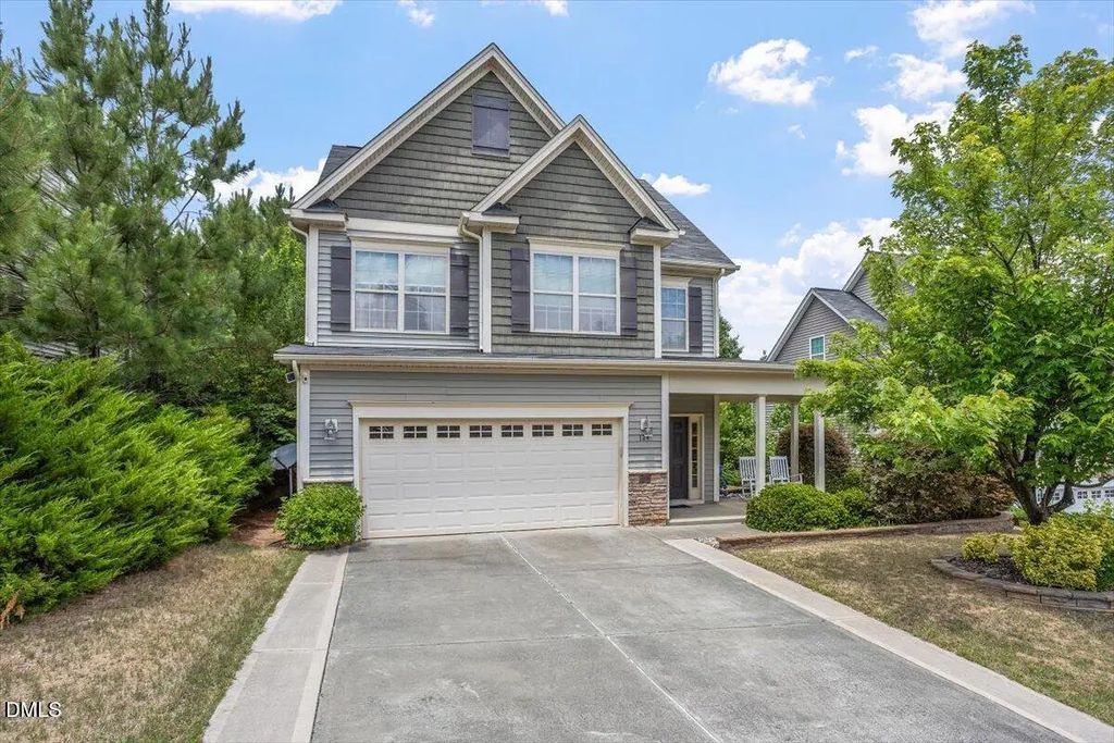 124 Sweet Violet Drive, Holly Springs