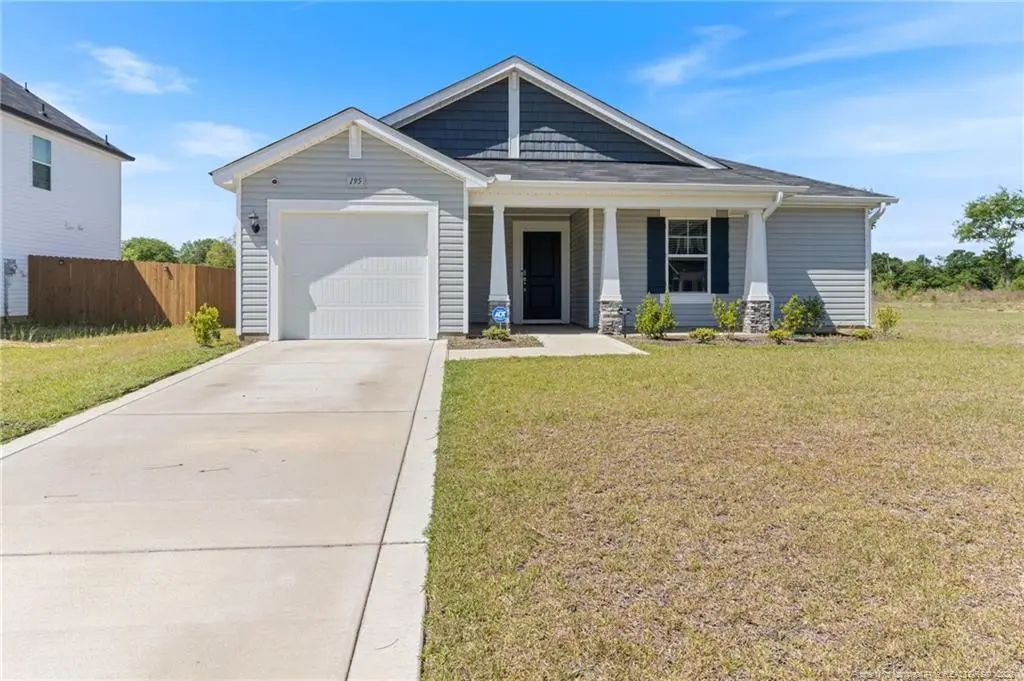 195 Bracknell Lane, Raeford