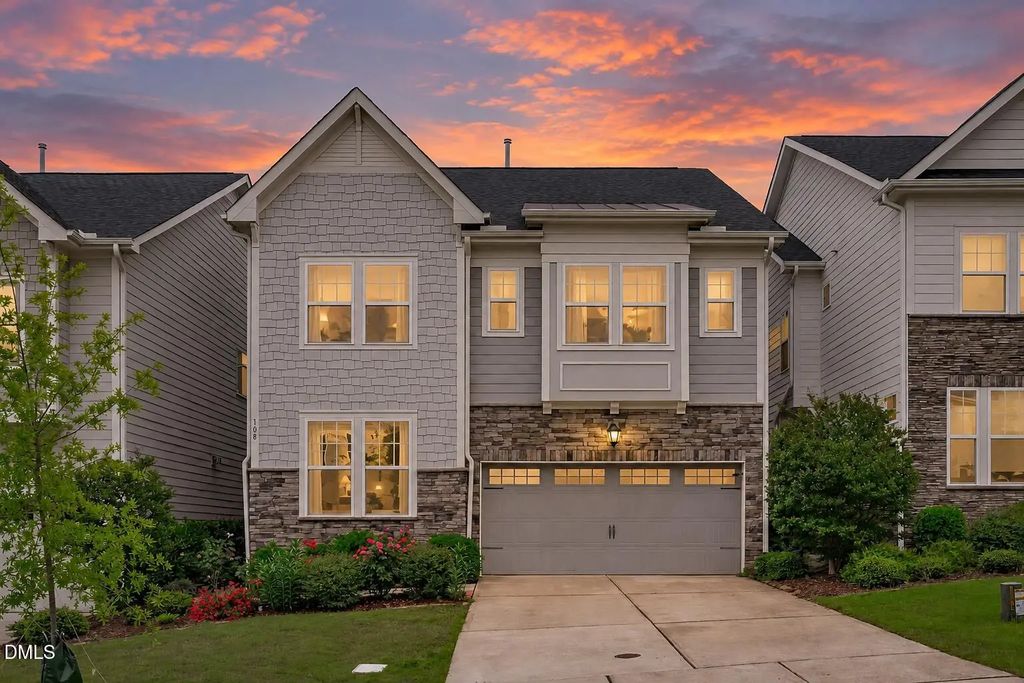 108 Tree Hill Lane, Holly Springs