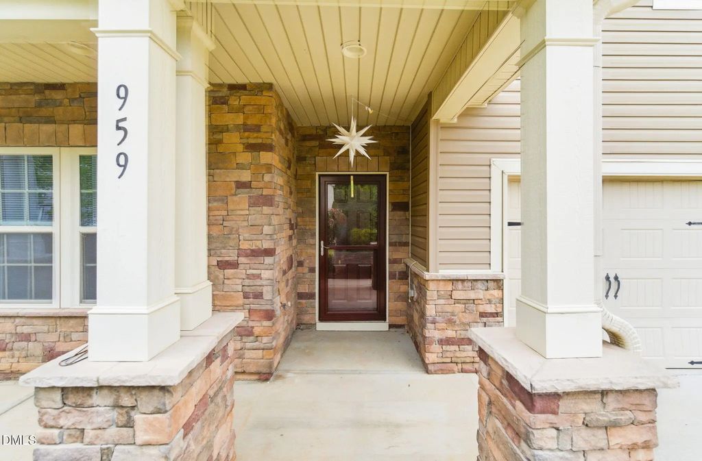 959 Longleaf Pine Place, Mebane