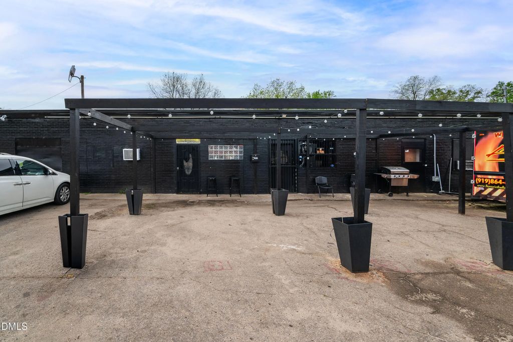 1404 New Bern Avenue, Raleigh