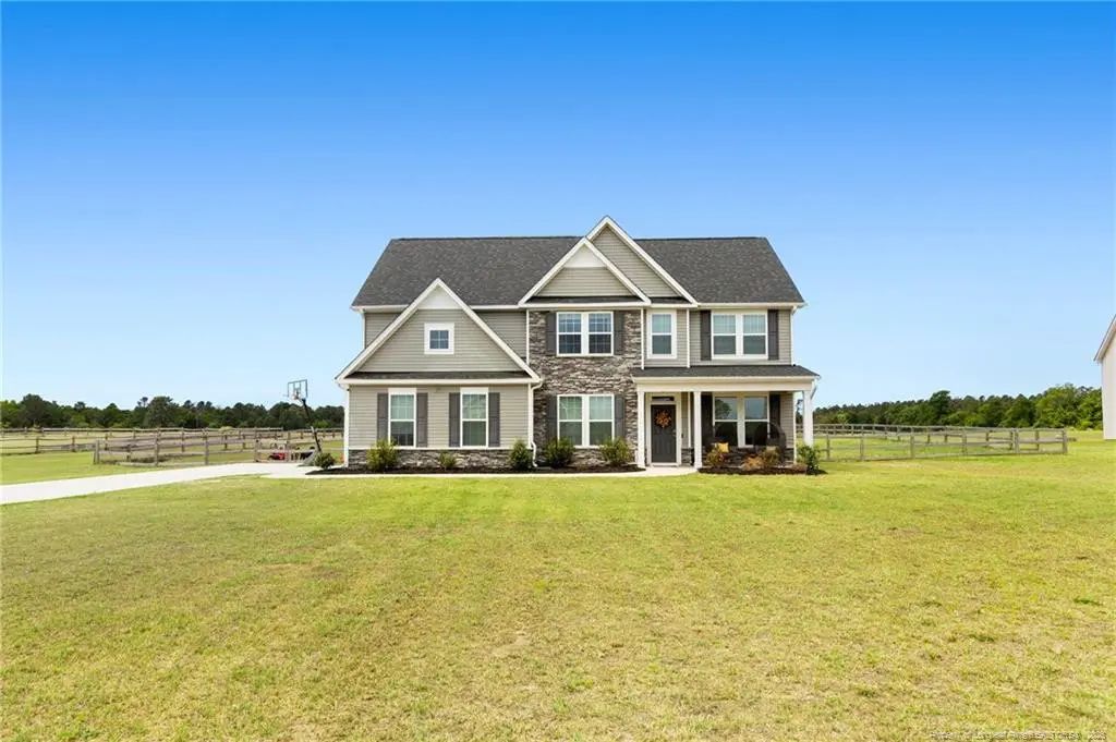 319 Rocking Horse Lane, Raeford