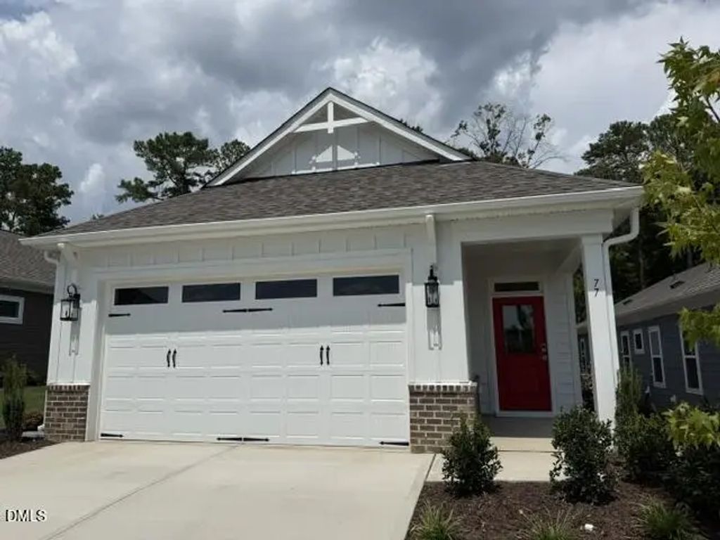 77 Watauga Way, Clayton