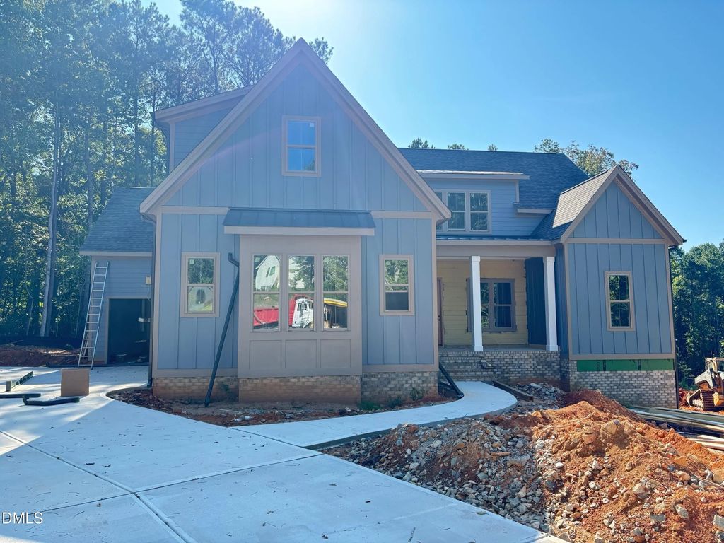 81 Loggers Run, Pittsboro
