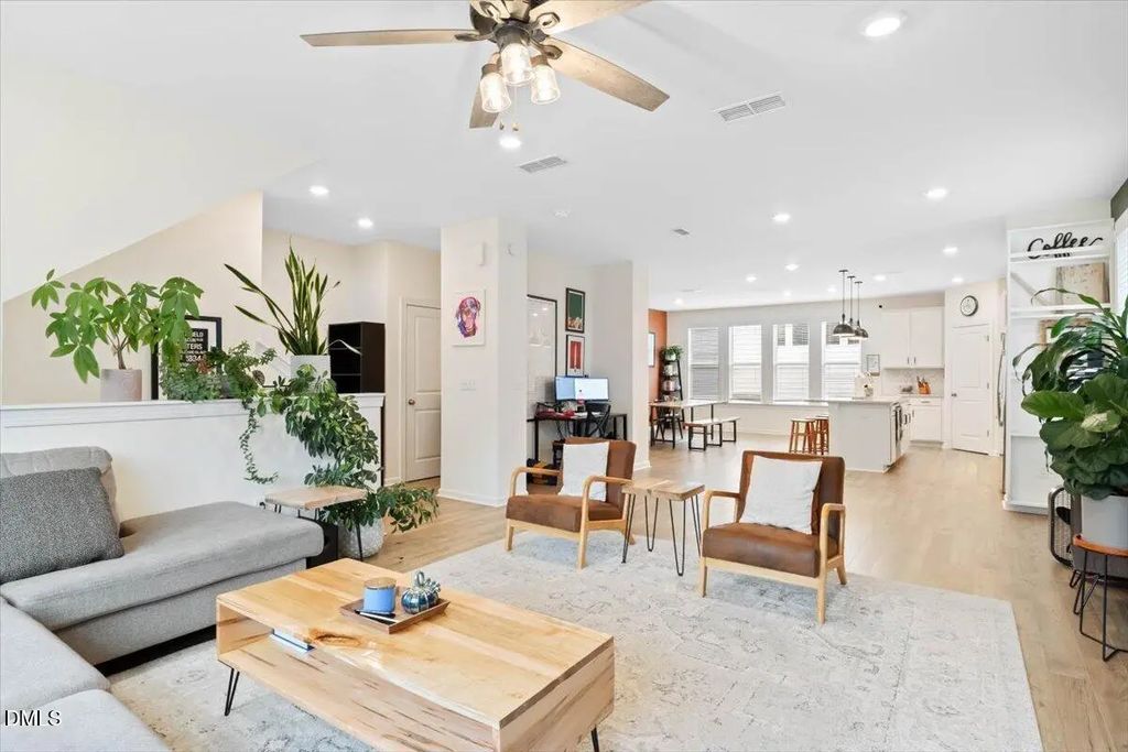 6928 Leesville Road, Raleigh