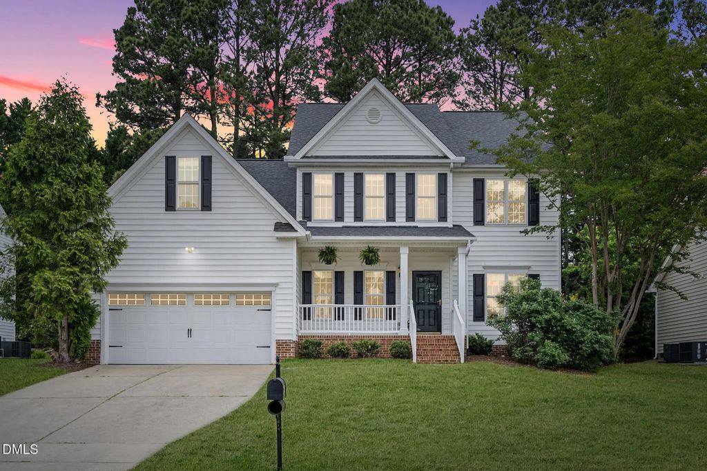 102 Dumont Court, Apex