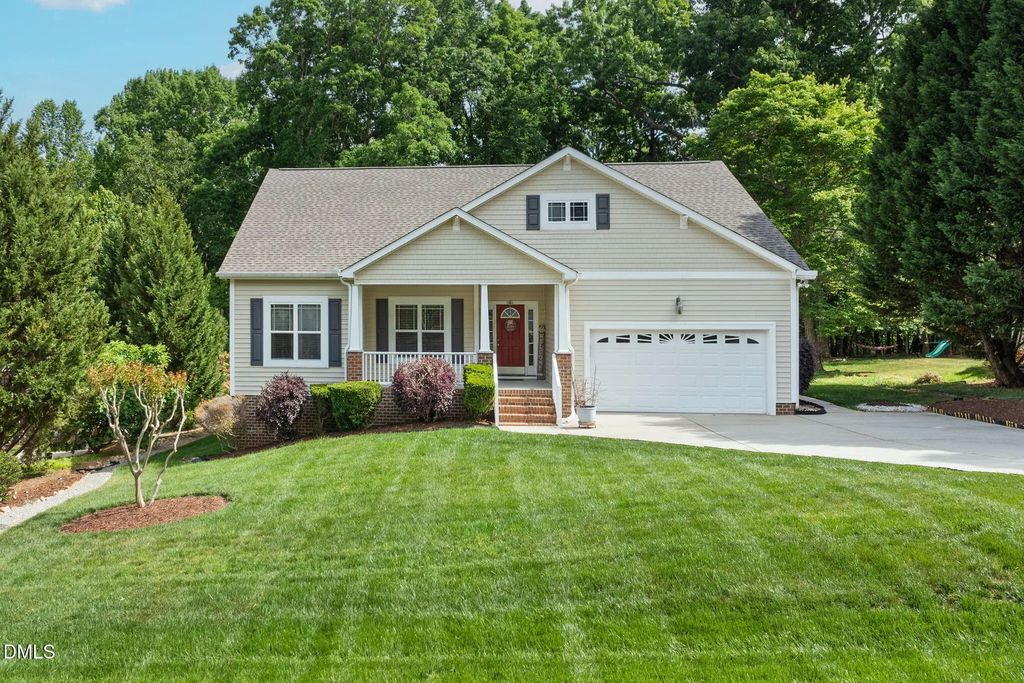 185 Briarwood Place, Wake Forest