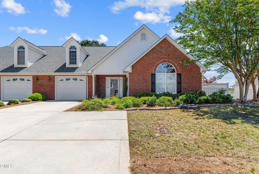 103 Chadbury Drive, Dunn