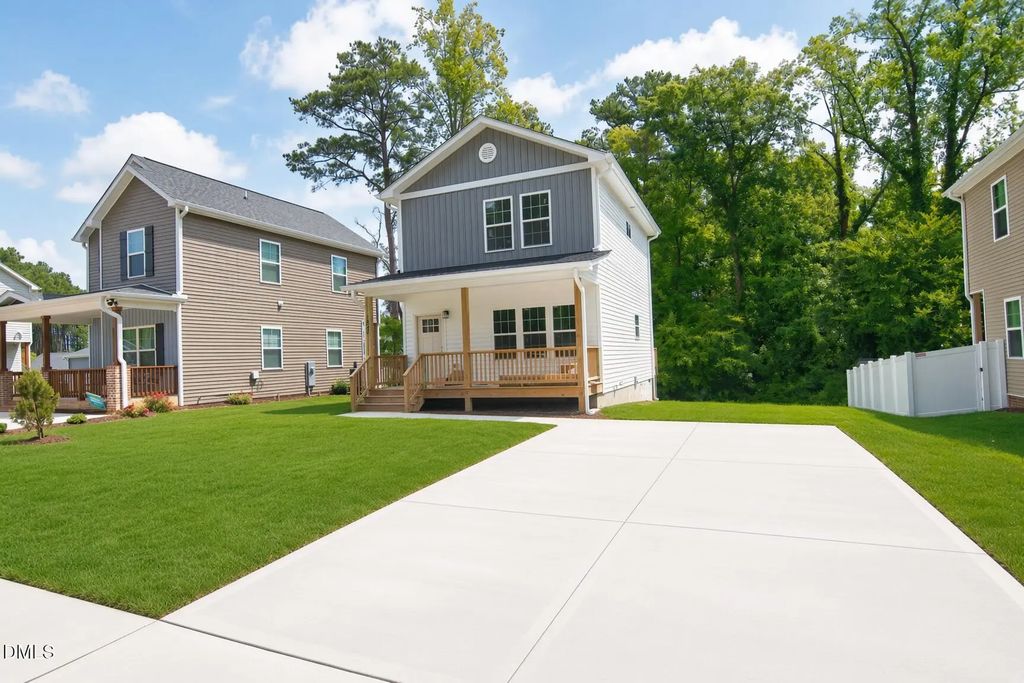 1009 Ridge Rock Road, Raleigh