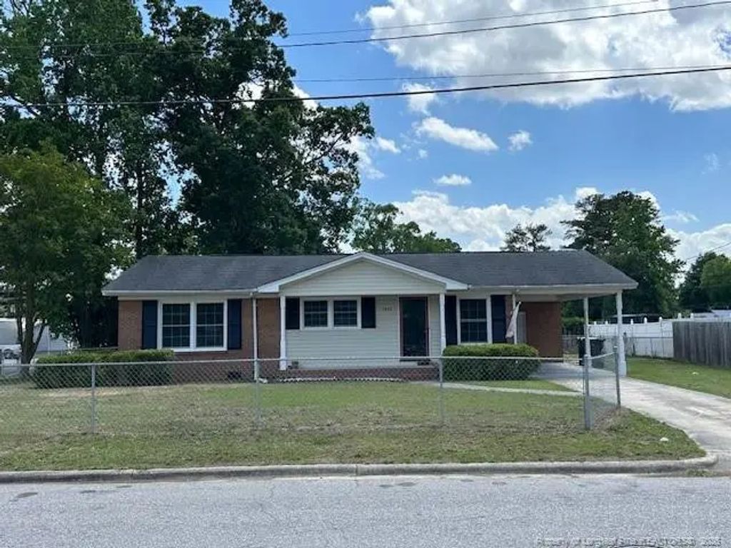 1412 Mcarthur Street, Lumberton