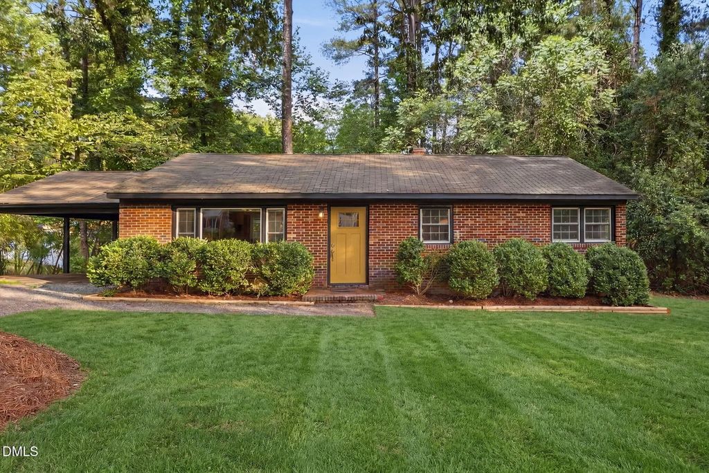 27 S Circle Drive, Chapel Hill