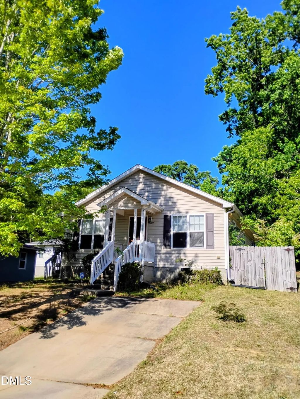 2207 N Oak Ridge Boulevard, Durham