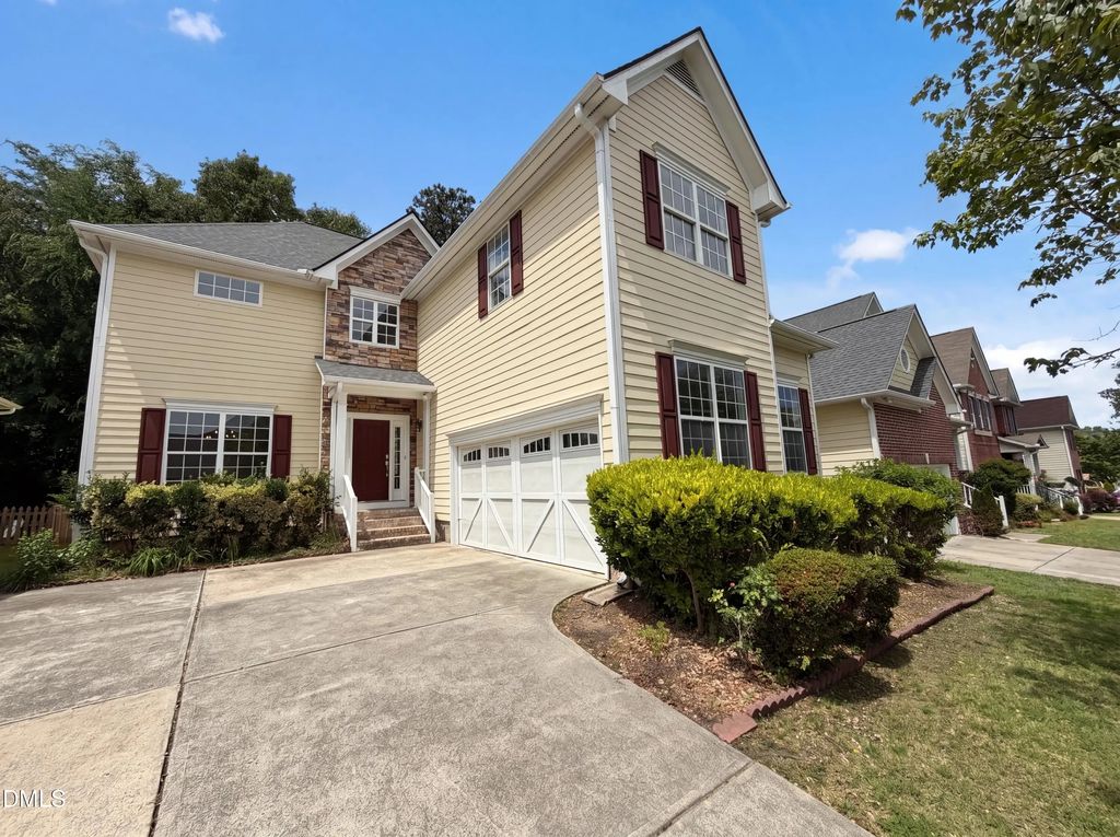 86 Hamilton Hedge Place, Cary