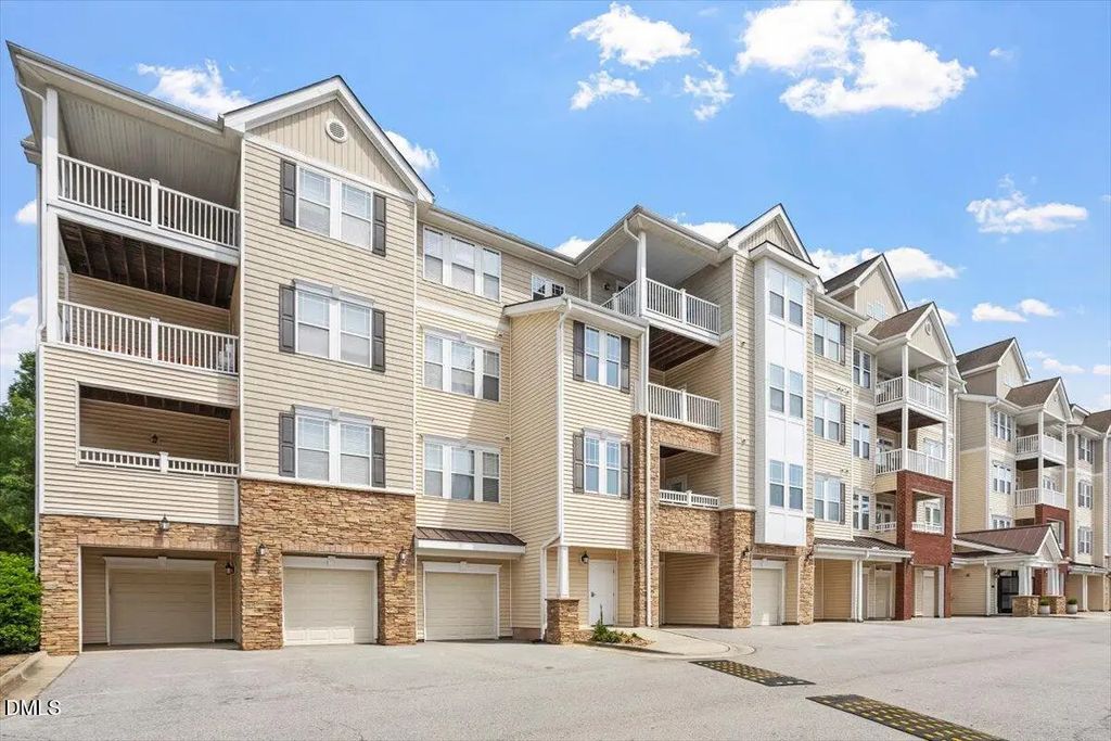 1401 Coopershill Drive 206, Raleigh