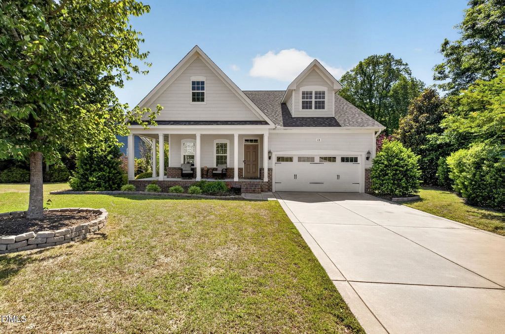 18 Heathgreen Drive, Clayton