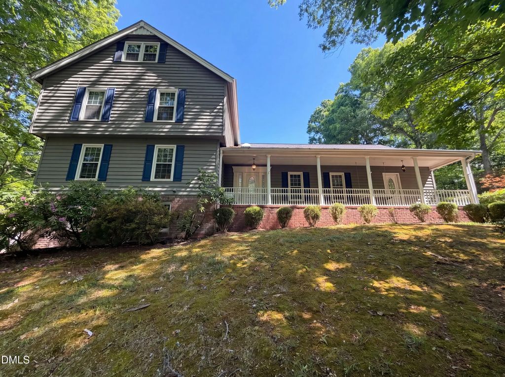 112 Queensferry Road, Cary