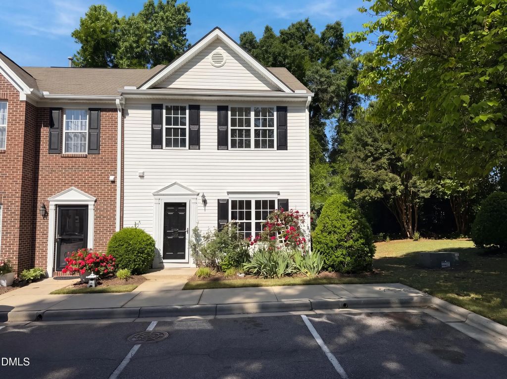 43 Edgebrook Circle, Durham