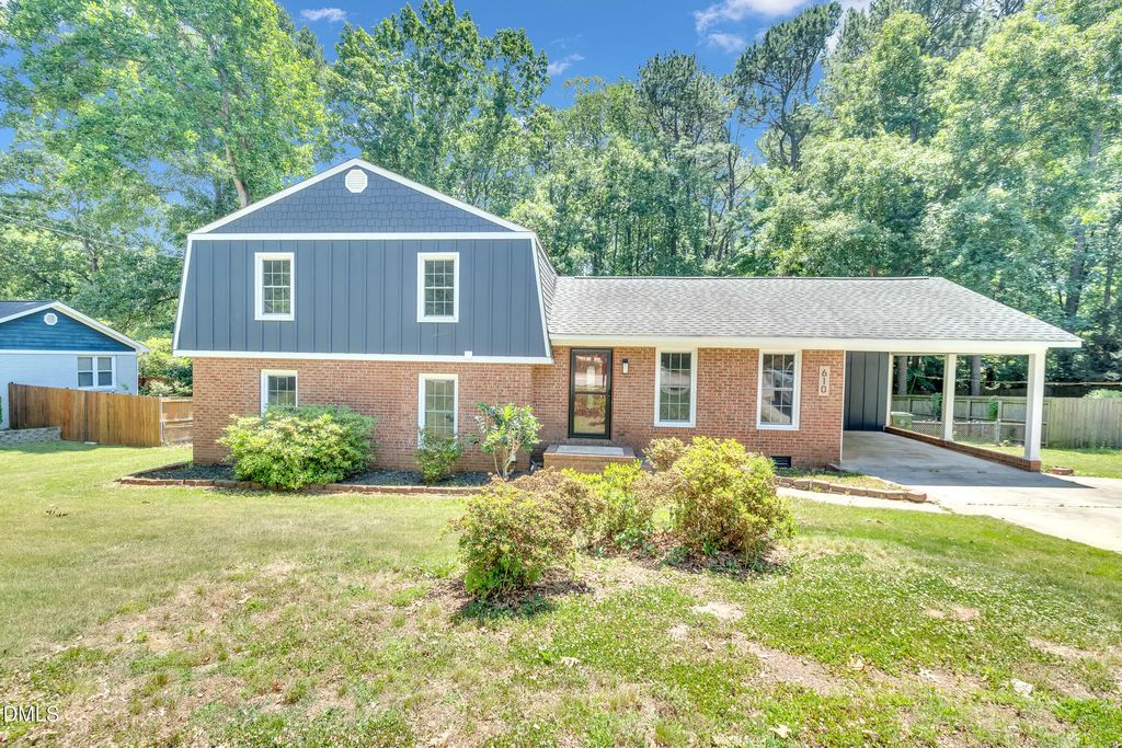 610 Se Maynard Road, Cary
