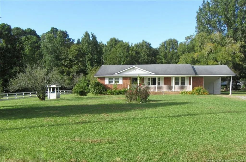 3755 Linden Road, Linden