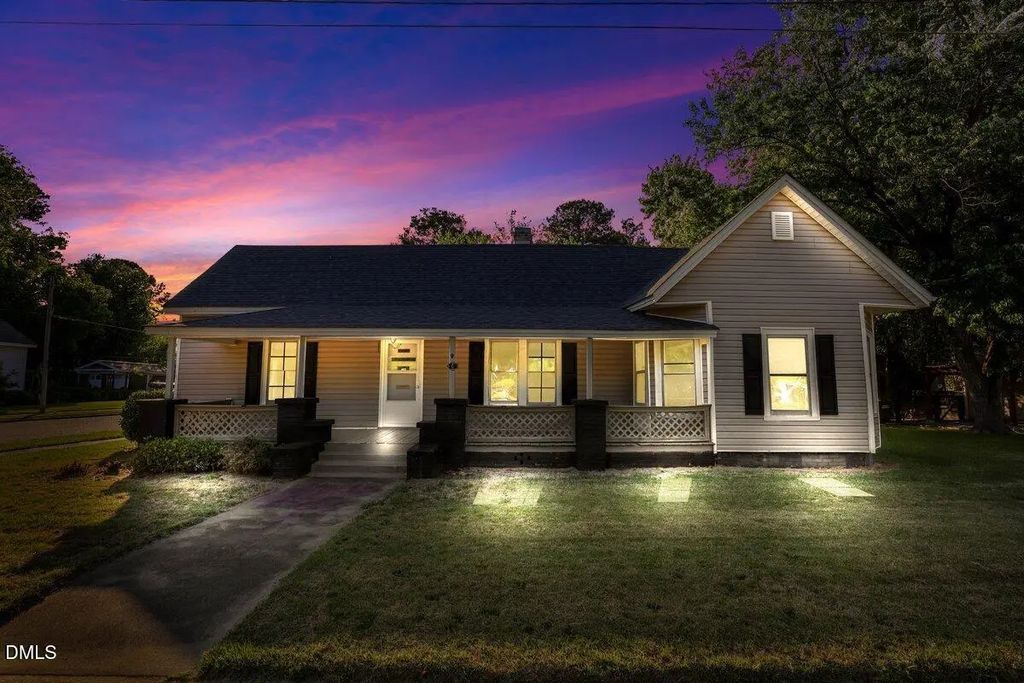 501 N Raiford Street, Selma