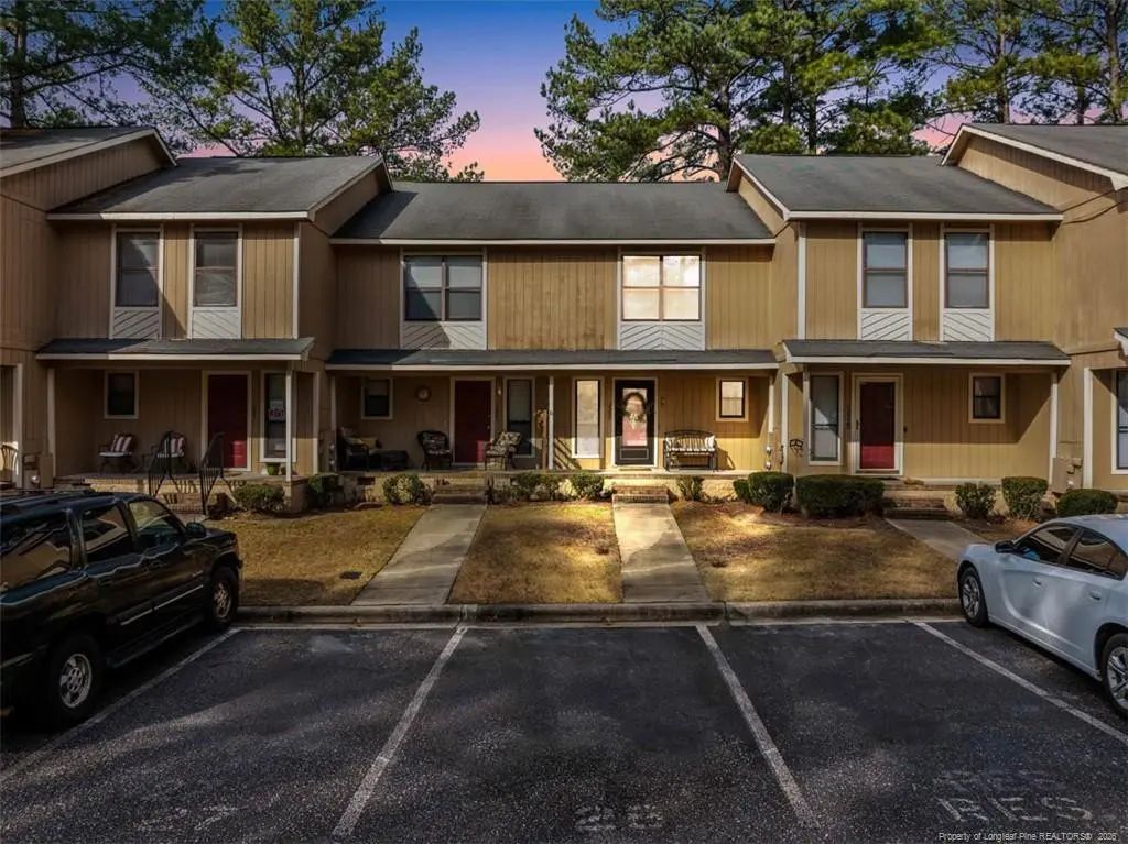 1207 Huntsman Court, Fayetteville