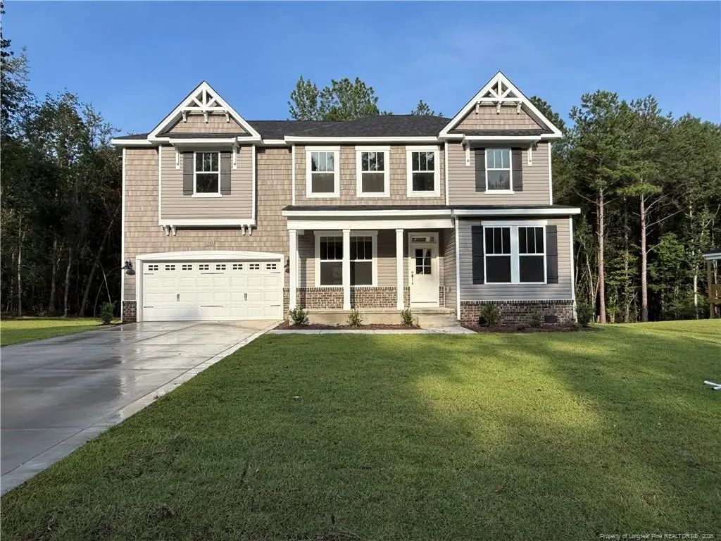 541 Grand Griffon Way, Lillington