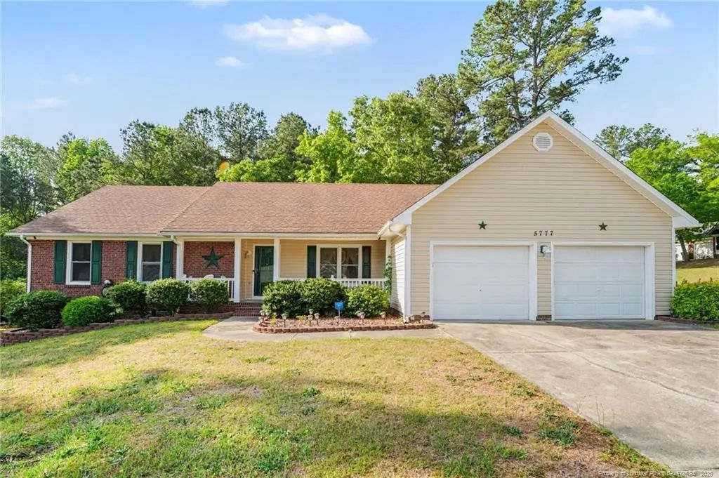 5777 Senoma Place, Fayetteville
