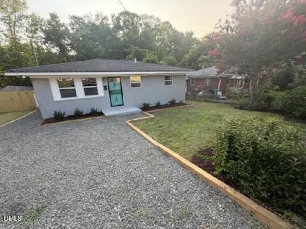 1405 N Hyde Park Avenue, Durham