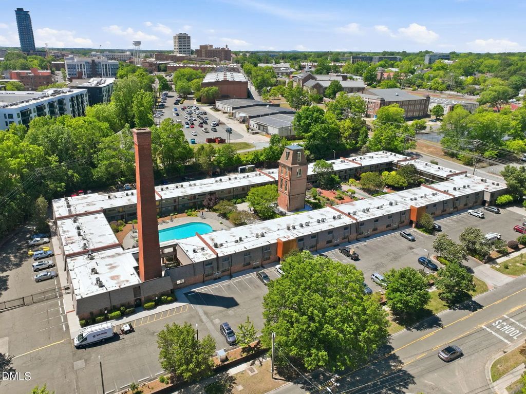 807 W Trinity Avenue Apt 118, Durham