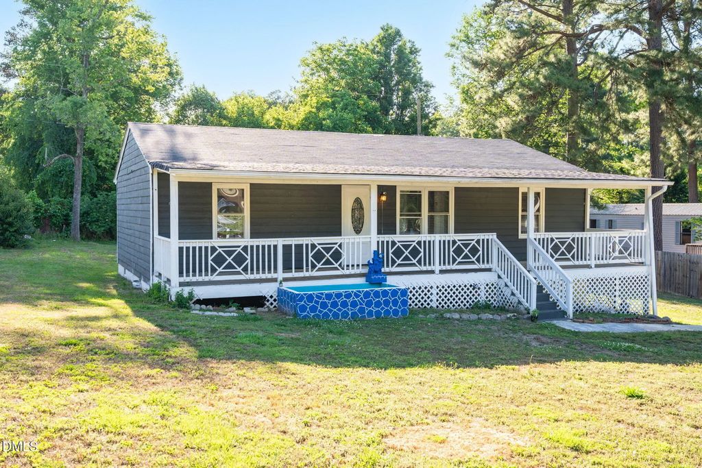 423 Orange Heights Loop Road, Hillsborough