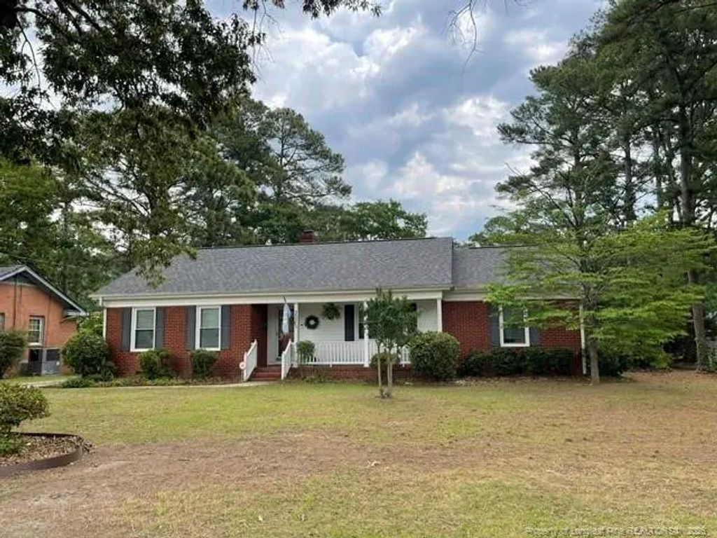 307 Whitney Drive, Fayetteville
