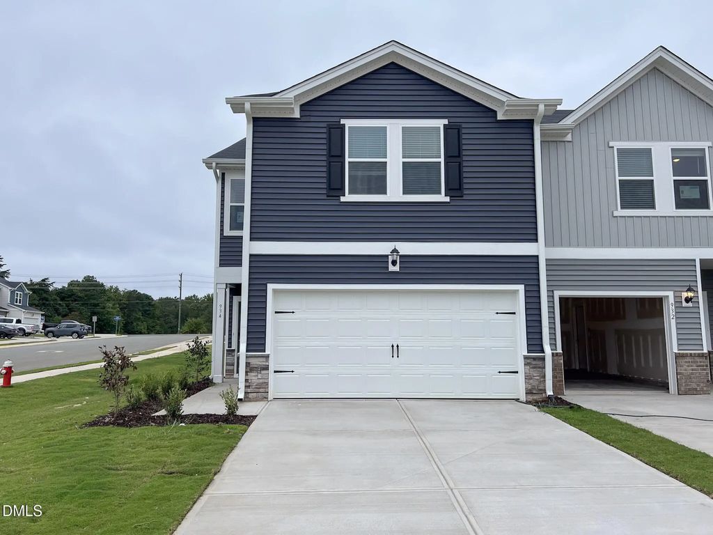 934 Broadleaf Trace, Mebane