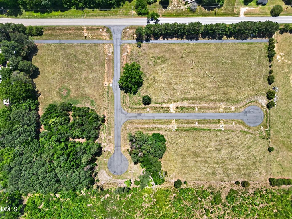 10 Skyline Drive, Louisburg