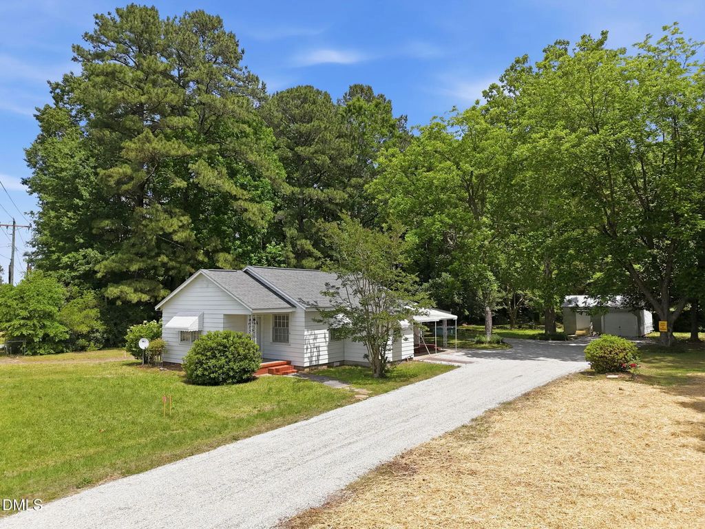 1094 Wilsons Mills Road, Smithfield