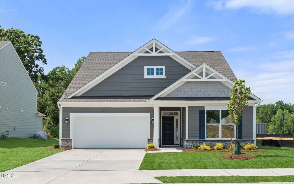 2114 Scallans Lane, Elon