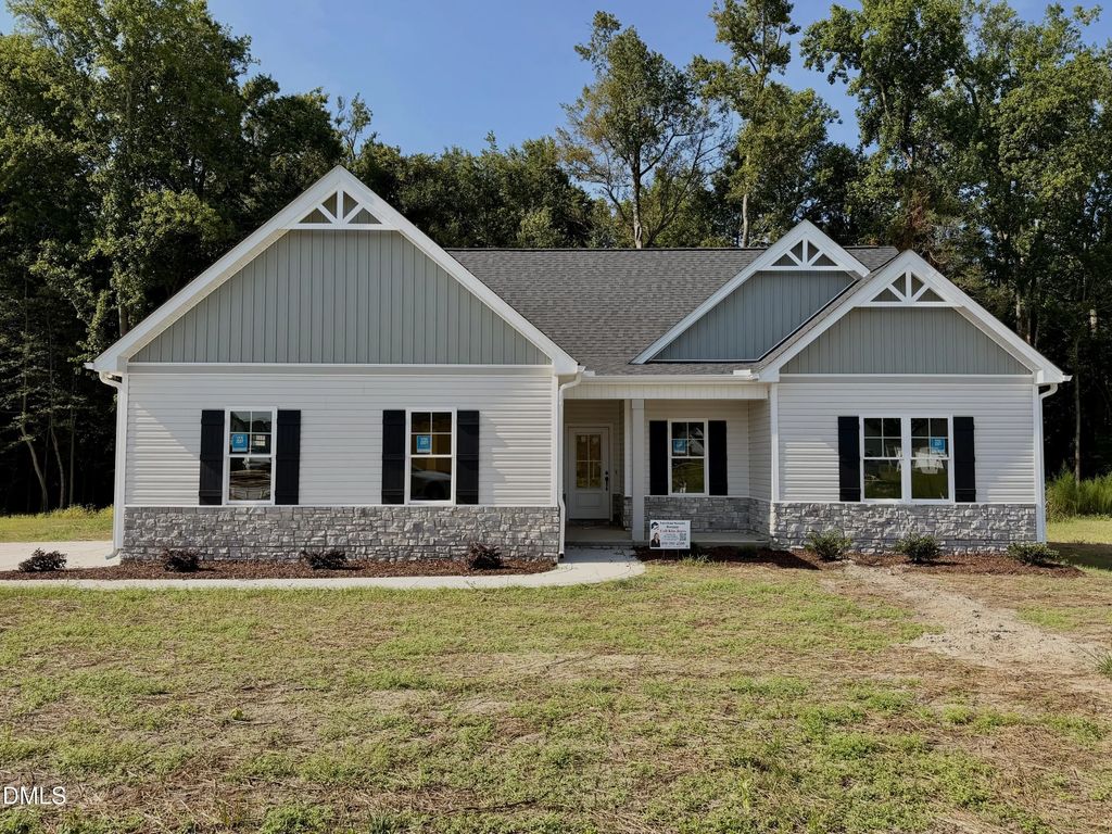 3704 Huntcliff Drive, La Grange